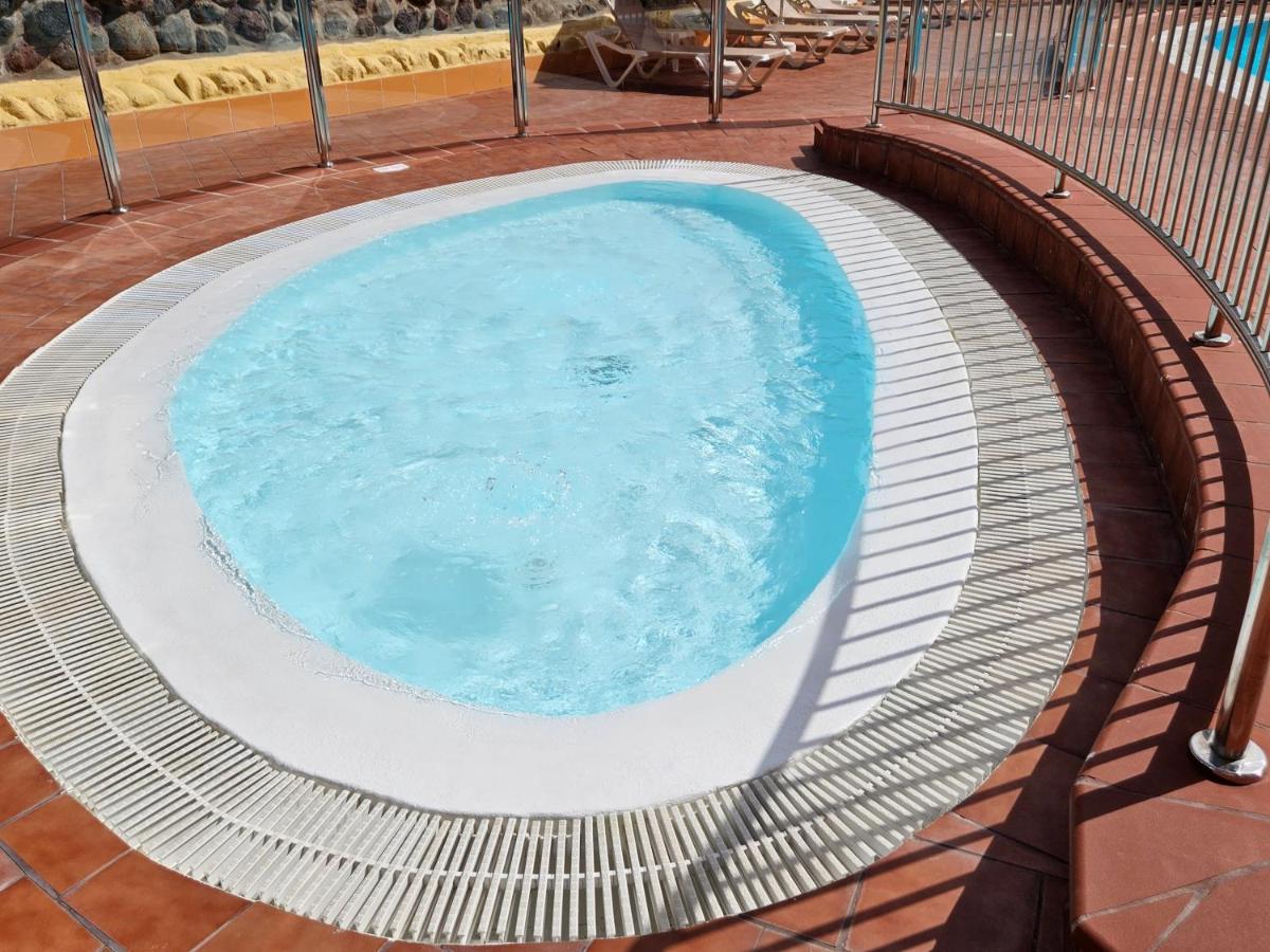 Ocean Front Cozy 2 Bedroom, 3 Beds Spacious- Netflix, Pool, Beach Lift & Fast Wifi بلايا ديل إنغلز المظهر الخارجي الصورة