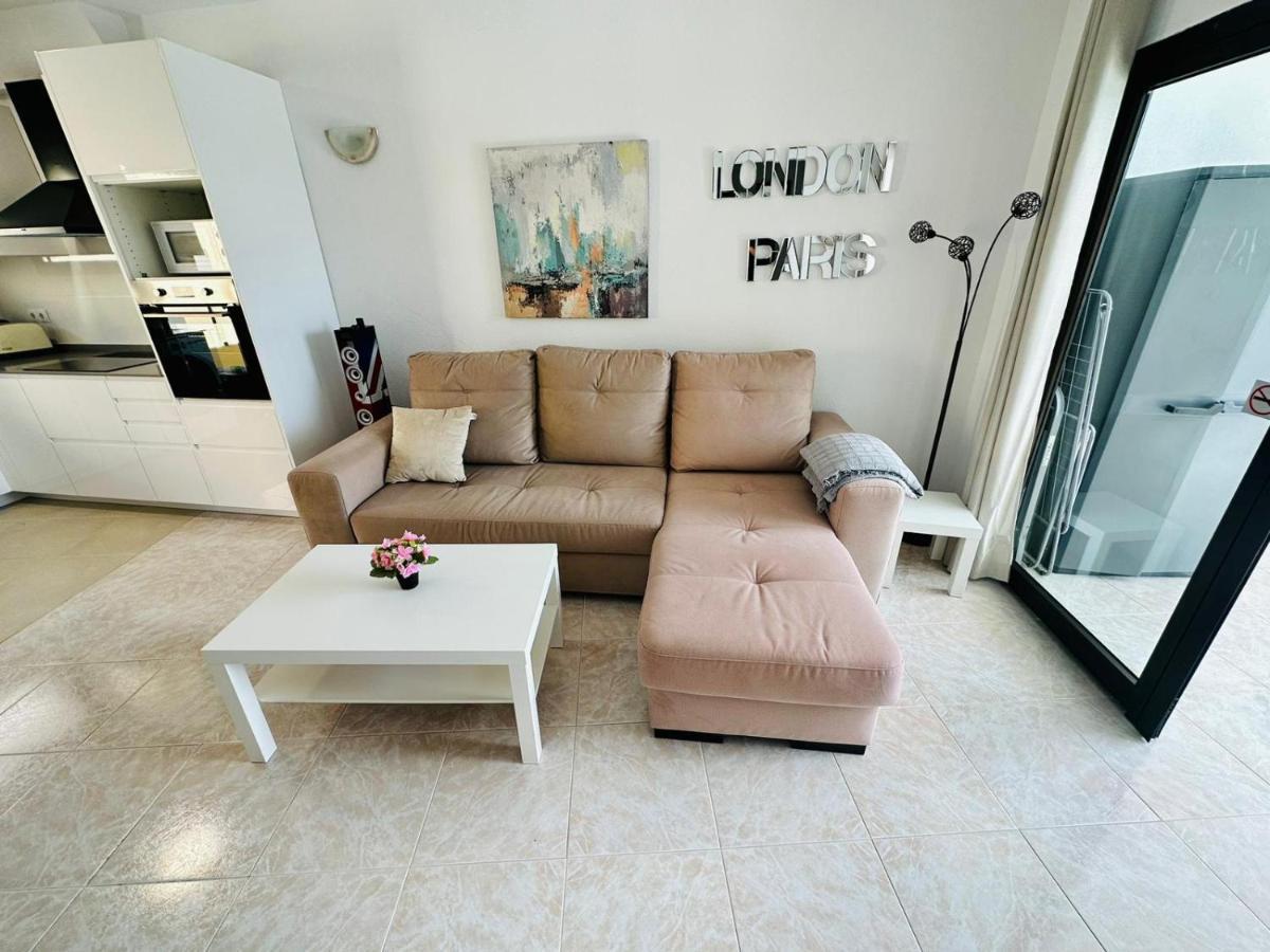 Ocean Front Cozy 2 Bedroom, 3 Beds Spacious- Netflix, Pool, Beach Lift & Fast Wifi بلايا ديل إنغلز المظهر الخارجي الصورة