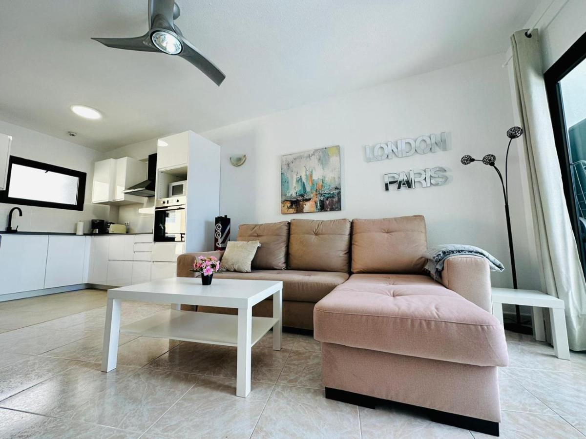Ocean Front Cozy 2 Bedroom, 3 Beds Spacious- Netflix, Pool, Beach Lift & Fast Wifi بلايا ديل إنغلز المظهر الخارجي الصورة