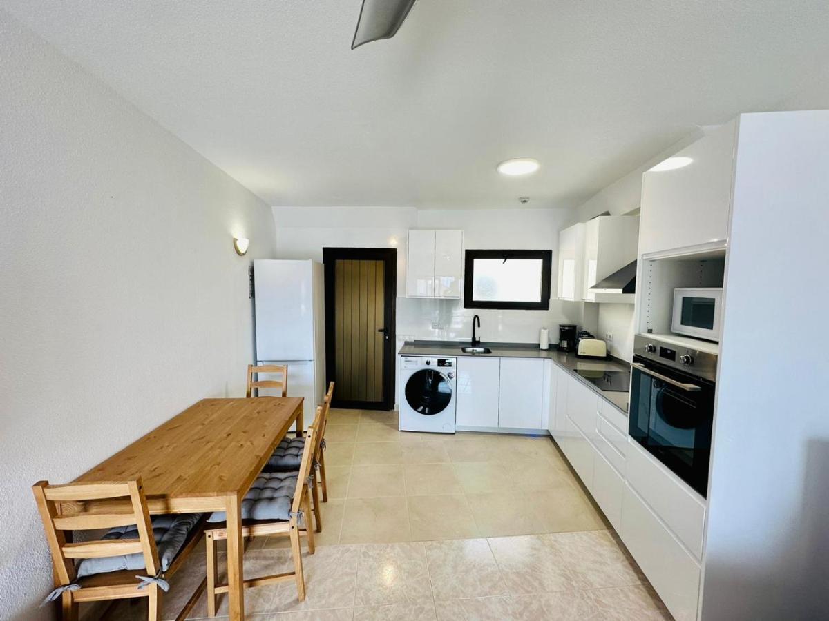 Ocean Front Cozy 2 Bedroom, 3 Beds Spacious- Netflix, Pool, Beach Lift & Fast Wifi بلايا ديل إنغلز المظهر الخارجي الصورة